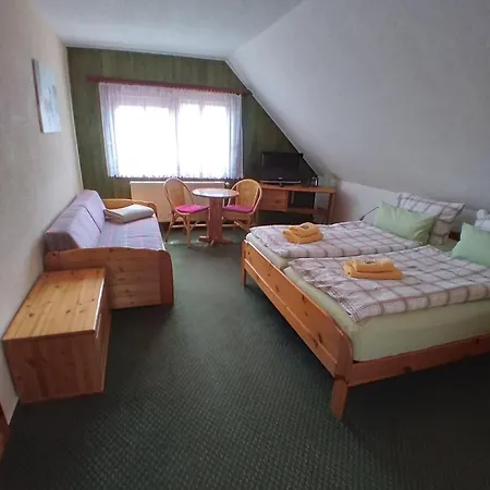 Restaurant Baumhaus Bed & Breakfast 3*