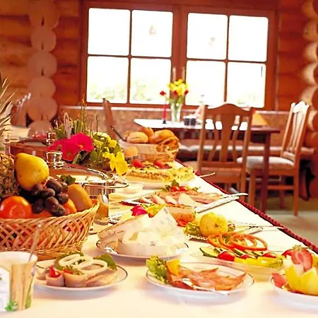 Bed & Breakfast Restaurant Baumhaus